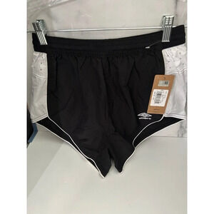 Néw Women’s umbro soccer shorts‎ sz xs​